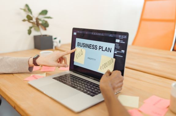 11 Steps to Drafting The Perfect Business Plan